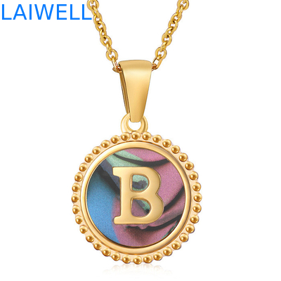 Einzigartiger Schmuck 16MM 18K Goldplattiert Edelstahl 3D Schalenbrief Halskette Frauenbrief Anhänger