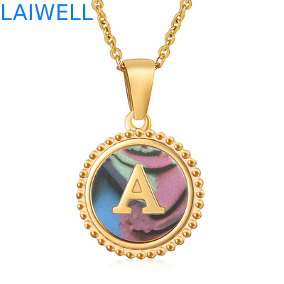 Einzigartiger Schmuck 16MM 18K Goldplattiert Edelstahl 3D Schalenbrief Halskette Frauenbrief Anhänger