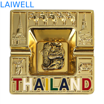 Stylische tragbare 100*100MM Goldfarbplattierte Metallaschenbecher aus recycelten Materialien