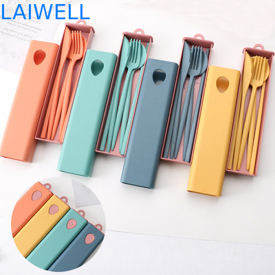 Nachhaltiges, tragbares, elegantes 4-PC-Schneiderei-Set Tischgeschirr Akzente umweltfreundliche Weizenhalme Faser Hitzebeständig und umweltfreundliche Materialien für hohe Temperaturen
