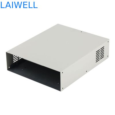 Kundenspezifische warmgewalzte Blechbearbeitung Chassis-Schale mit einer Toleranz von ±0,1 mm. Ergebnisse garantiert.