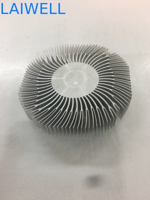 Custom CNC Metallstempel Aluminium Wärmeverteilungsradiator für Computerkühlgerät Direktversorgung in DongGuan