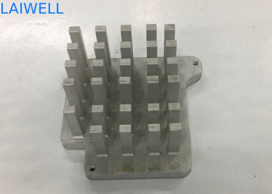Durchschlags-Presse CNC-Metall, das Aluminiumbearbeitungsteil-elektronischen Heizkörper stempelt
