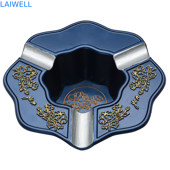 130*130MM Polierte Nickelbeschichtung und Druckguss Blaue Farbe Tragbare Aschenbecher mit Samtboden