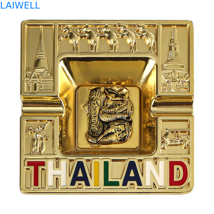 Stylische tragbare 100*100MM Goldfarbplattierte Metallaschenbecher aus recycelten Materialien