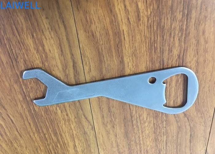 Multifunktionales Metall-Ersatzteil-Plattierungsschlüsselöffner mit kundenspezifischer CNC-Metallprägung für den globalen Markt und OEM-Support